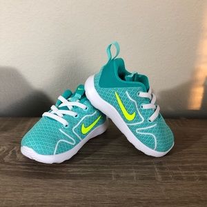 BRAND NEW KIDS NIKE KAISHI